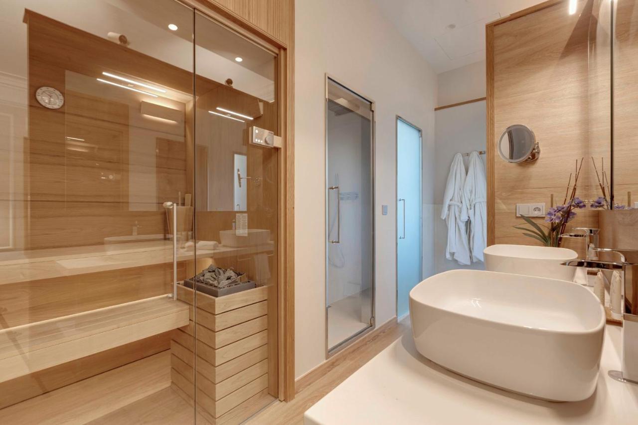 Hotel Boutique Mirlo برشلونة المظهر الخارجي الصورة Bathroom