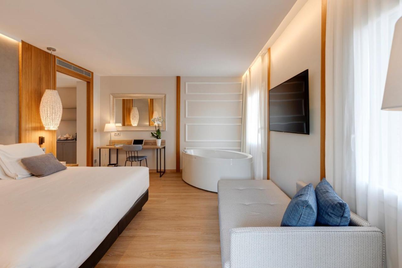 Hotel Boutique Mirlo برشلونة المظهر الخارجي الصورة A room at the hotel